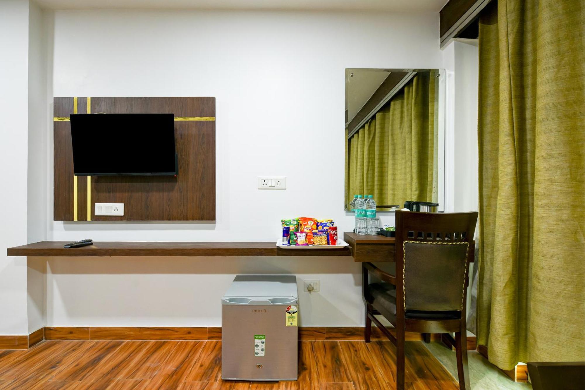 Staybook South Delhi Nueva Delhi Exterior foto